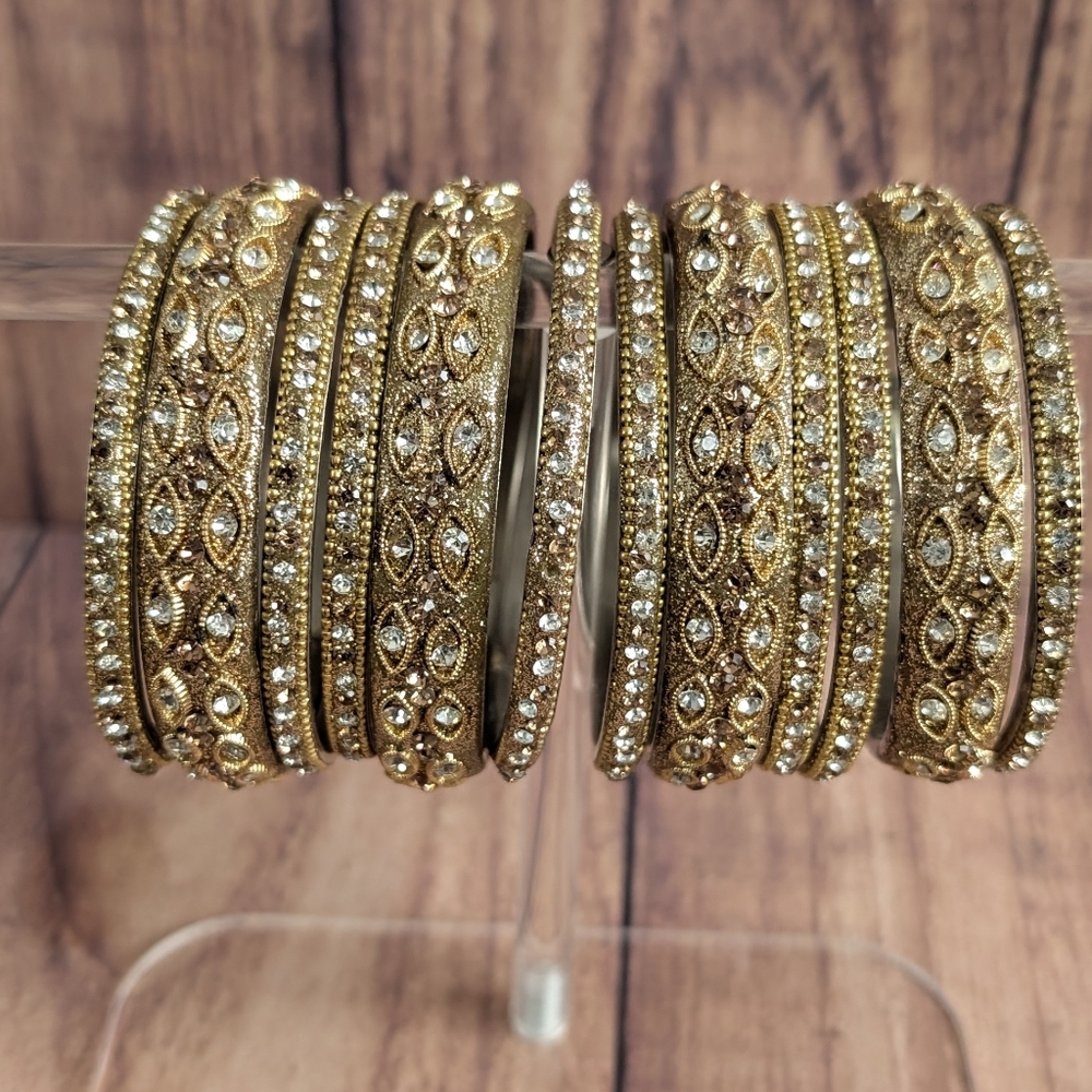 Indian Jewelry | Elegant Gold Bangle Set | Pakistani Jewelry | Bridal Bangles - Picture 7 of 7